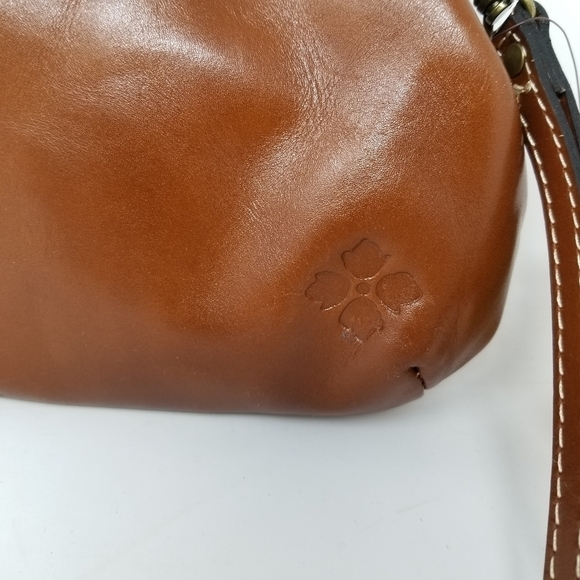Patricia Nash Savena Wristlet Florence Tooled Leather Clutch Brass Kiss Lock